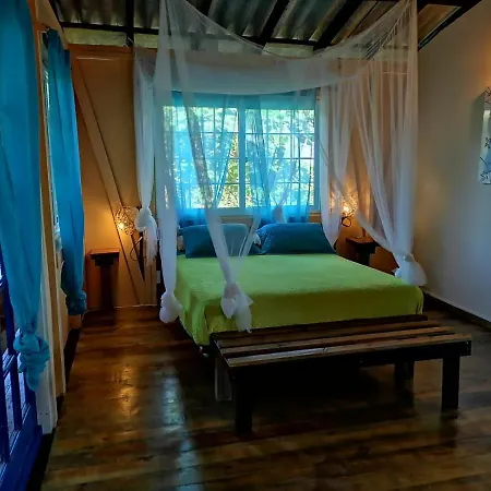 Mosana Reef Garden B&B Bocas del Toro Exterior photo