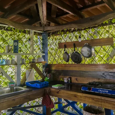 Mosana Reef Garden B&B Bocas del Toro Exterior photo