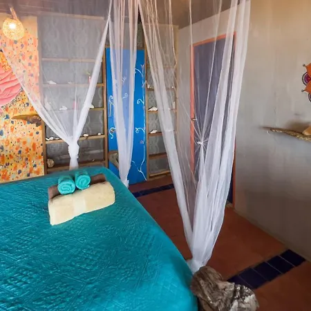 Mosana Reef Garden B&B Bocas del Toro Exterior photo